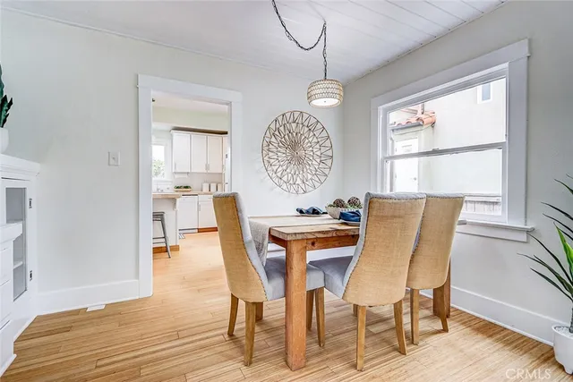 $1,325,000 | 221 South Guadalupe Avenue, Redondo Beach, CA 90277