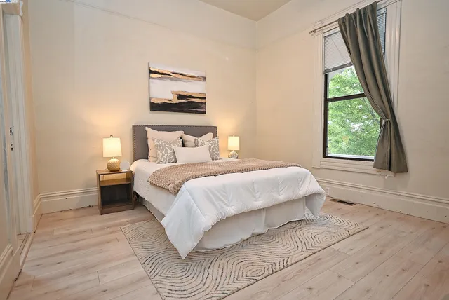 $1,098,000 | 1613 Union Street, Alameda, CA 94501