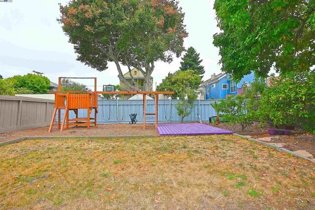 $1,098,000 | 1613 Union Street, Alameda, CA 94501