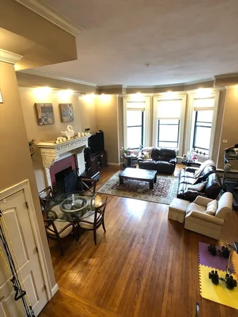 $6,750 | 186 Beacon Street, Unit 3, Boston, MA 02116