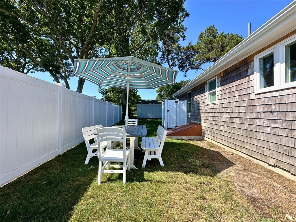 95 Duck Pond Rd Extension Dennis, MA 02660 - Photo 16 of 42 Gallery Image 16
