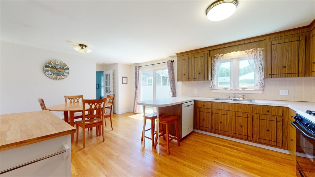 95 Duck Pond Rd Extension Dennis, MA 02660 - Photo 24 of 42 Gallery Image 24