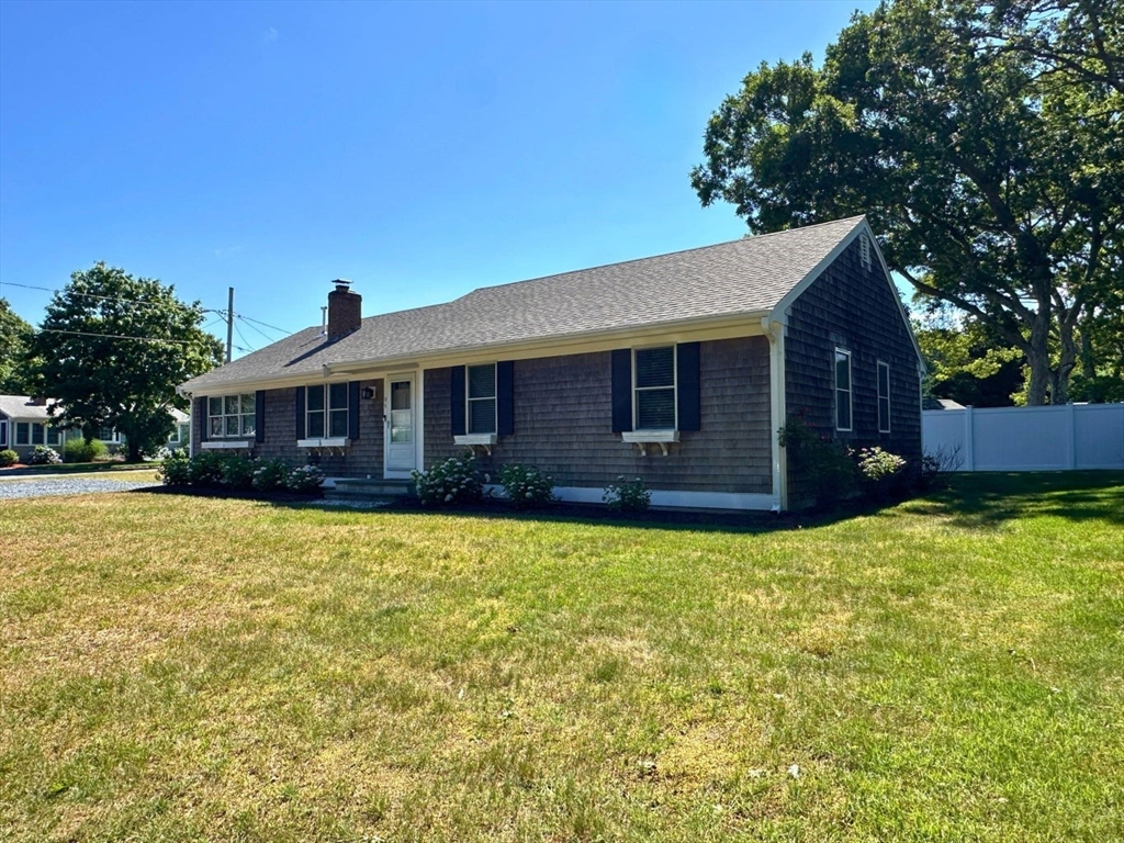 95 Duck Pond Rd Extension Dennis, MA 02660 - Photo 7 of 42 Gallery Image 7