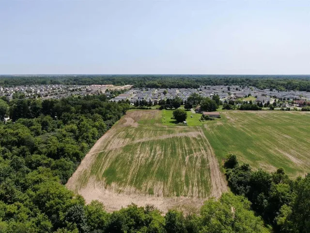 $795,000 | 9625 Geddes Road, Ypsilanti, MI 48198