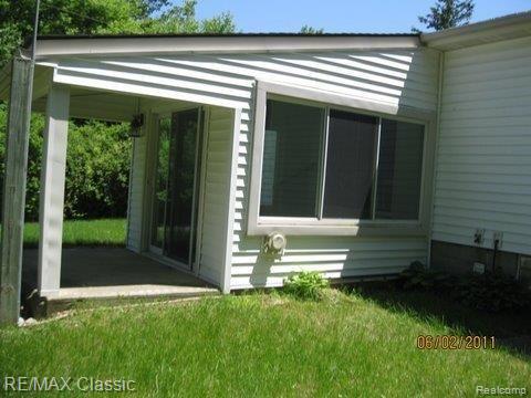 44066 Bemis Road Belleville, MI 48111 - Photo 2 of 9 Bemis 44066 pre-list 6-2-11 ra (5).JPG