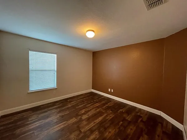 $2,300 | 804 White Fields Way, Arlington, TX 76002