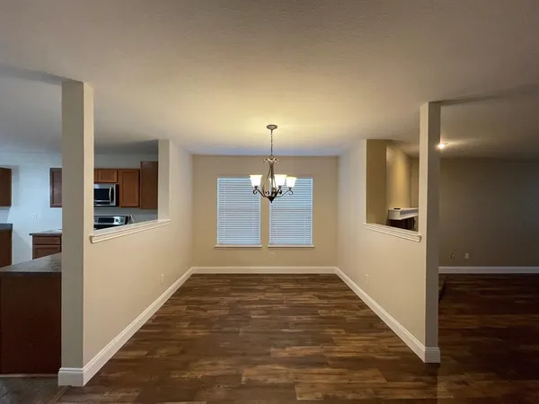 $2,300 | 804 White Fields Way, Arlington, TX 76002