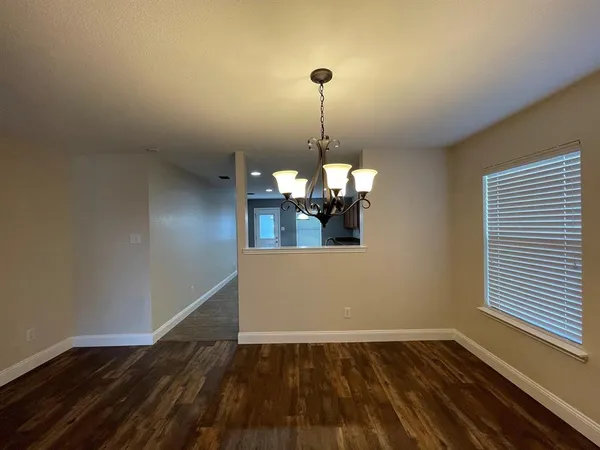 $2,300 | 804 White Fields Way, Arlington, TX 76002