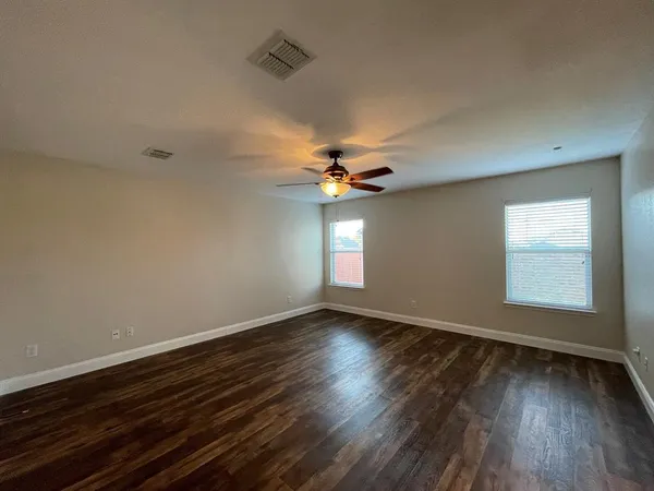 $2,300 | 804 White Fields Way, Arlington, TX 76002