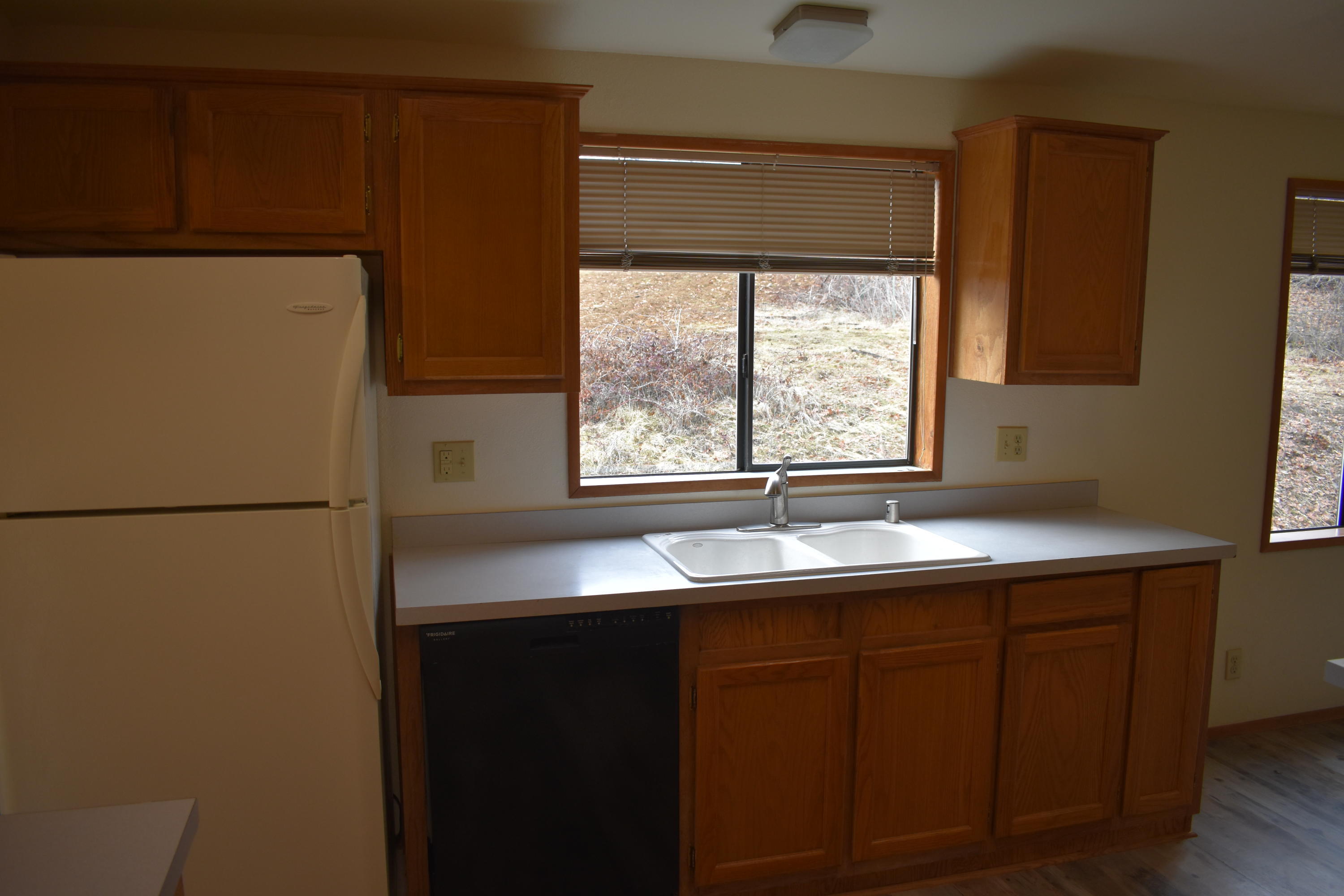 782 West Linn Road Eagle Point, OR 97524 - Photo 16 of 36 17 (2)