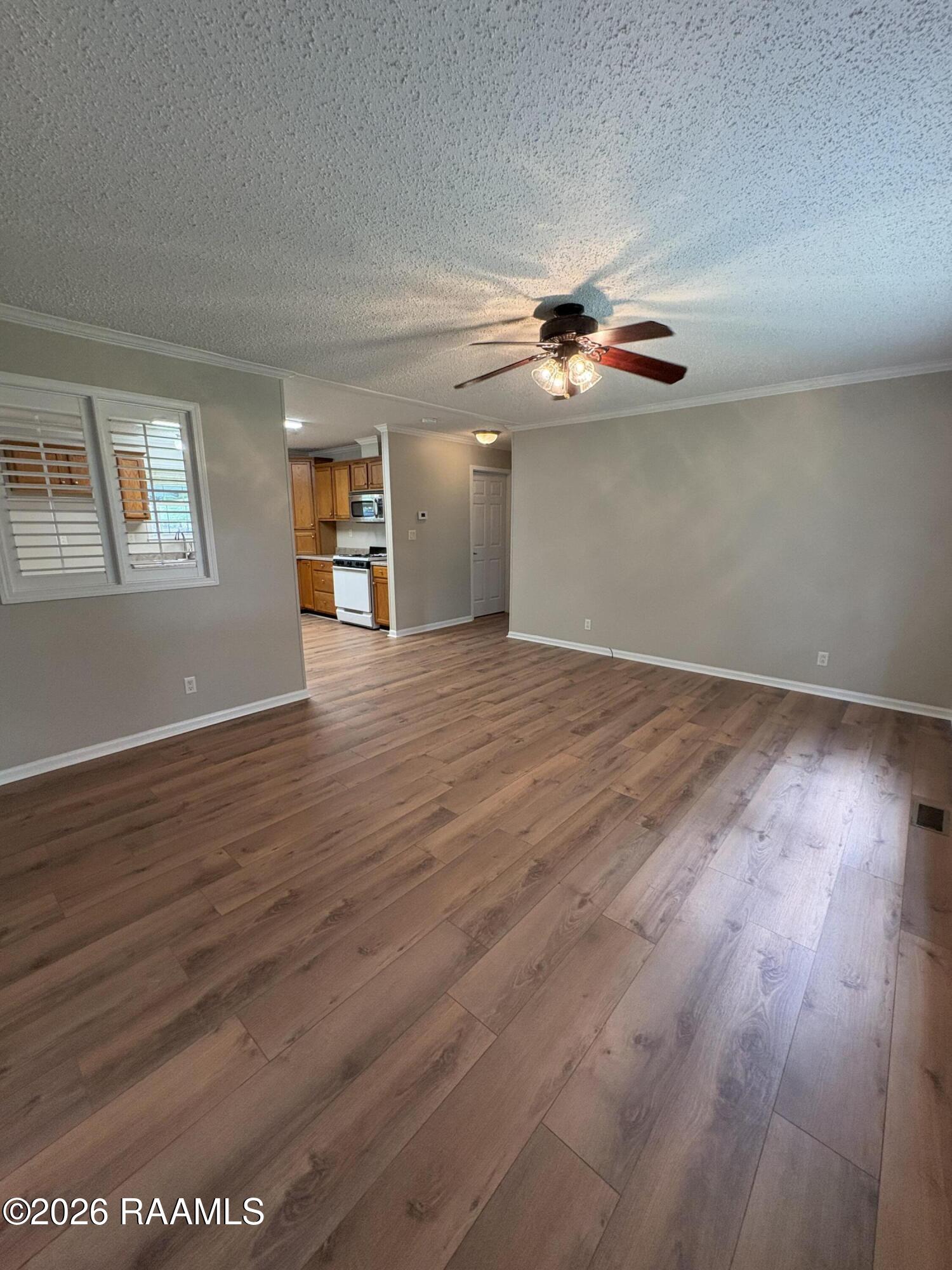 111 Whitmore Road Scott, LA 70583 - Photo 3 of 13 IMG_5917