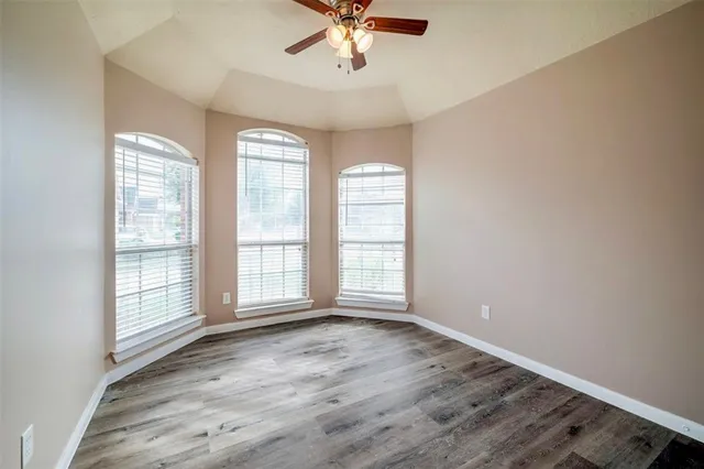 $2,000 | 12027 Grace Hall Drive, Houston, TX 77065