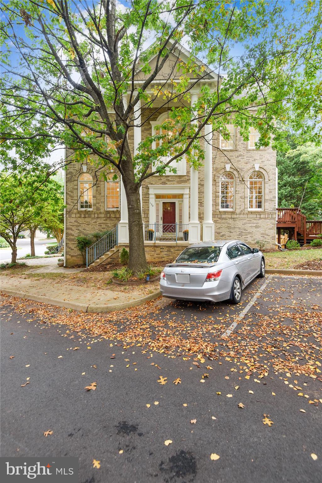 134 Rees Place Falls Church, VA 22046 - Photo 7 of 117