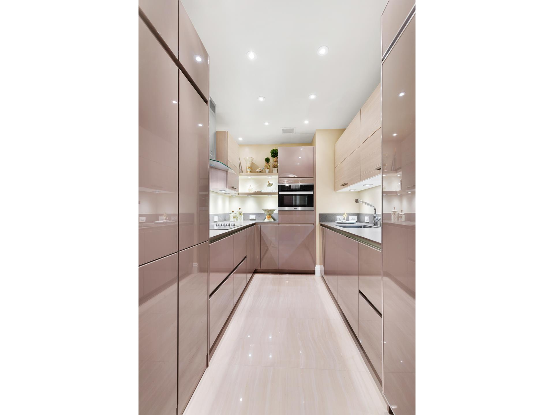 641 5th Avenue, Unit 30F Manhattan, NY 10022 - Photo 7 of 16