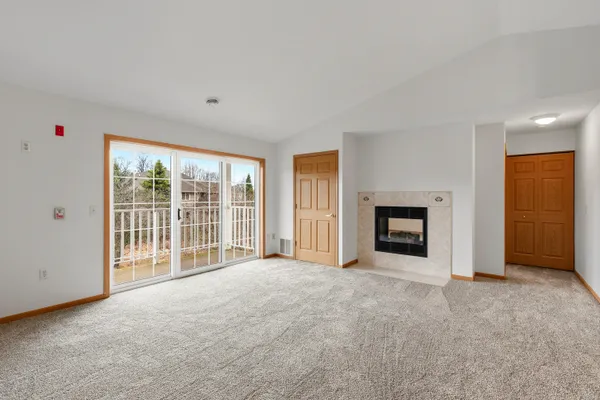 $275,000 | 622 Shepherds Drive, Unit 6, West Bend, WI 53090