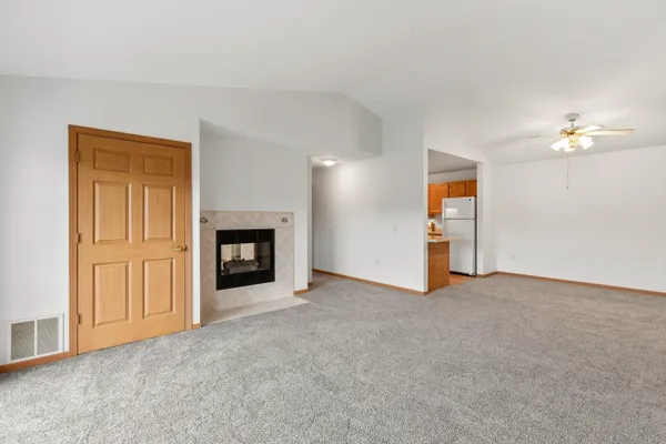 $275,000 | 622 Shepherds Drive, Unit 6, West Bend, WI 53090