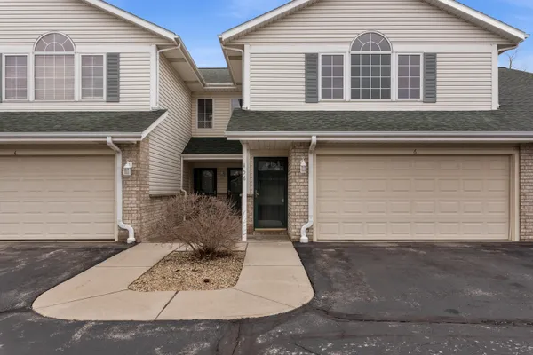 $275,000 | 622 Shepherds Drive, Unit 6, West Bend, WI 53090