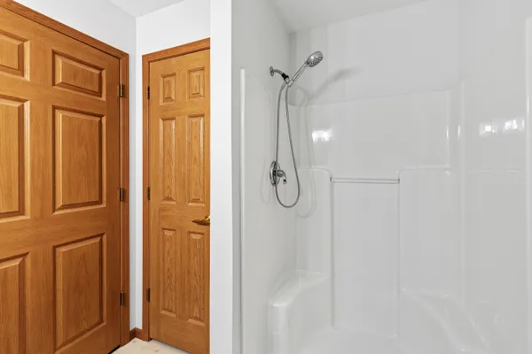 $275,000 | 622 Shepherds Drive, Unit 6, West Bend, WI 53090