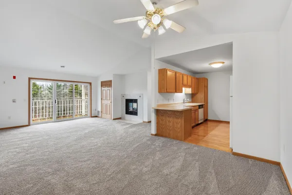 $275,000 | 622 Shepherds Drive, Unit 6, West Bend, WI 53090