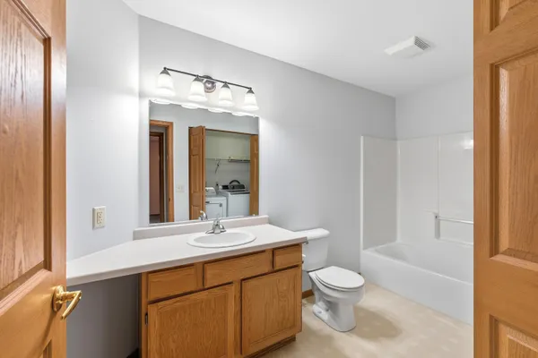 $275,000 | 622 Shepherds Drive, Unit 6, West Bend, WI 53090