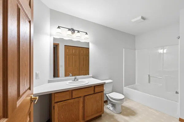 $275,000 | 622 Shepherds Drive, Unit 6, West Bend, WI 53090