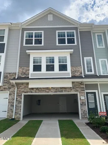 $2,095 | 6914 Point Bar Place, Raleigh, NC 27616