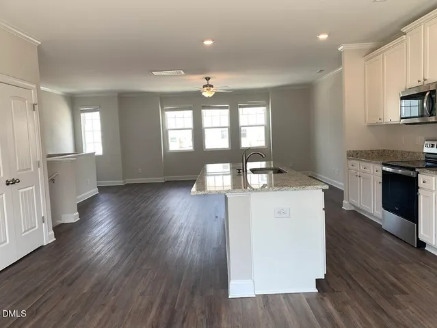 $2,095 | 6914 Point Bar Place, Raleigh, NC 27616