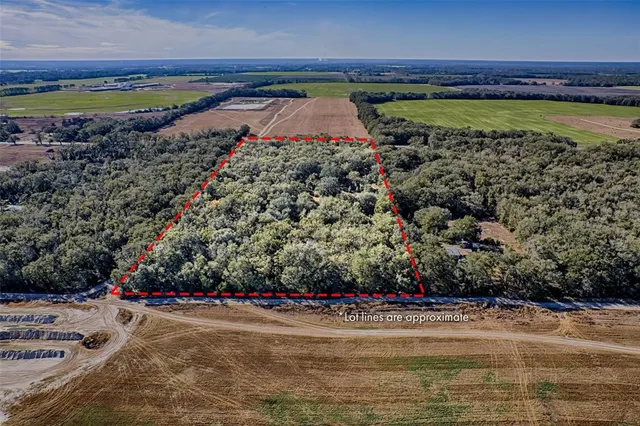 $324,900 | 300 South Us Highway, Bell, FL 32619