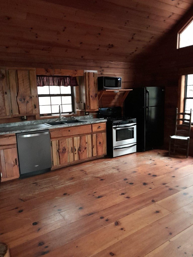 280 Cabin Lane Murphy, NC 28906 - Photo 11 of 15