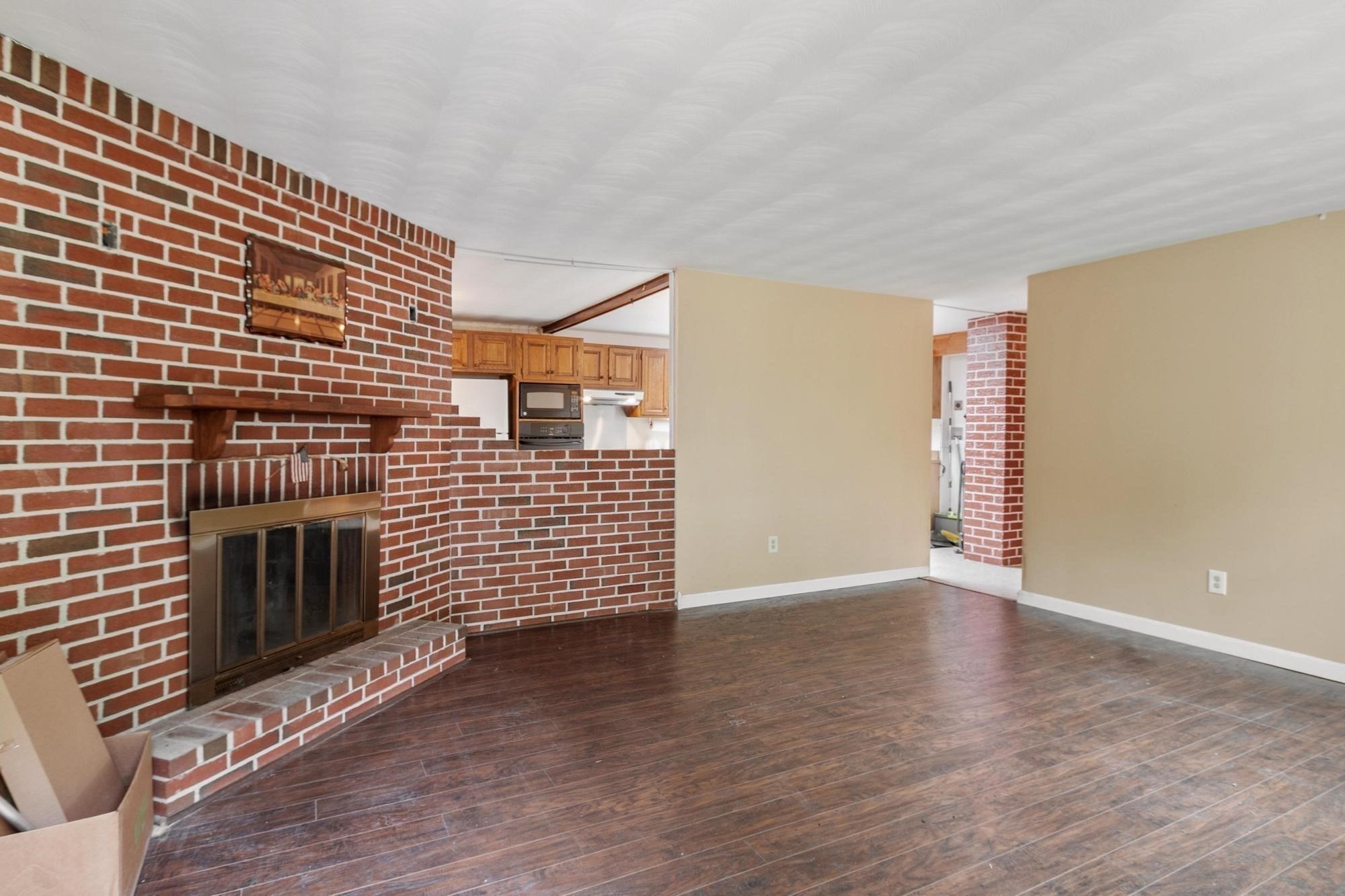 4 Algonquin Road Chelmsford, MA 01824 - Photo 20 of 31 Gallery Image 20
