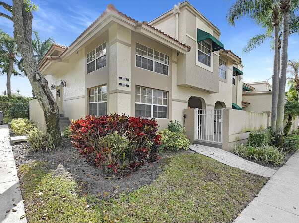 6528 Via Regina Boca Raton, FL 33433 - Photo 2 of 31 IMG_2155
