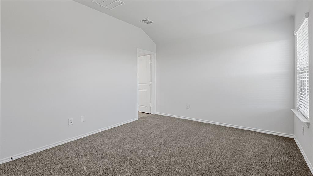 180 Mojave Road Boyd, TX 76023 - Photo 16 of 38 a view of room