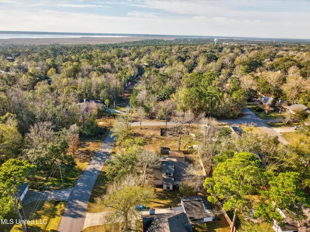 $324,911 | 6670 Ahekolo Circle, Diamondhead, MS 39525