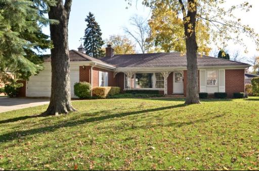 2421 Covert Road Glenview, IL 60025 - Photo 1 of 16