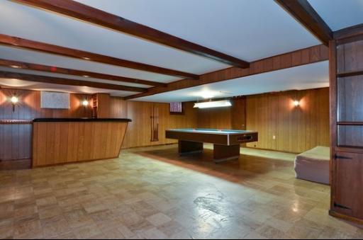 2421 Covert Road Glenview, IL 60025 - Photo 11 of 16