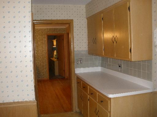 2421 Covert Road Glenview, IL 60025 - Photo 6 of 16