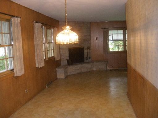 2421 Covert Road Glenview, IL 60025 - Photo 7 of 16