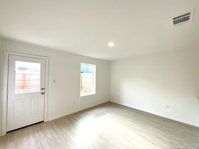 $1,499 | 7638 Aston Peak, San Antonio, TX 78253