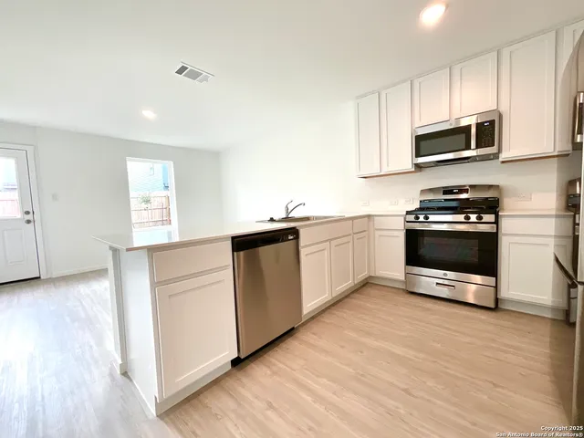 $1,499 | 7638 Aston Peak, San Antonio, TX 78253