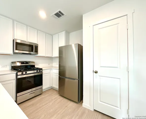 $1,499 | 7638 Aston Peak, San Antonio, TX 78253