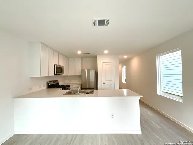 $1,499 | 7638 Aston Peak, San Antonio, TX 78253