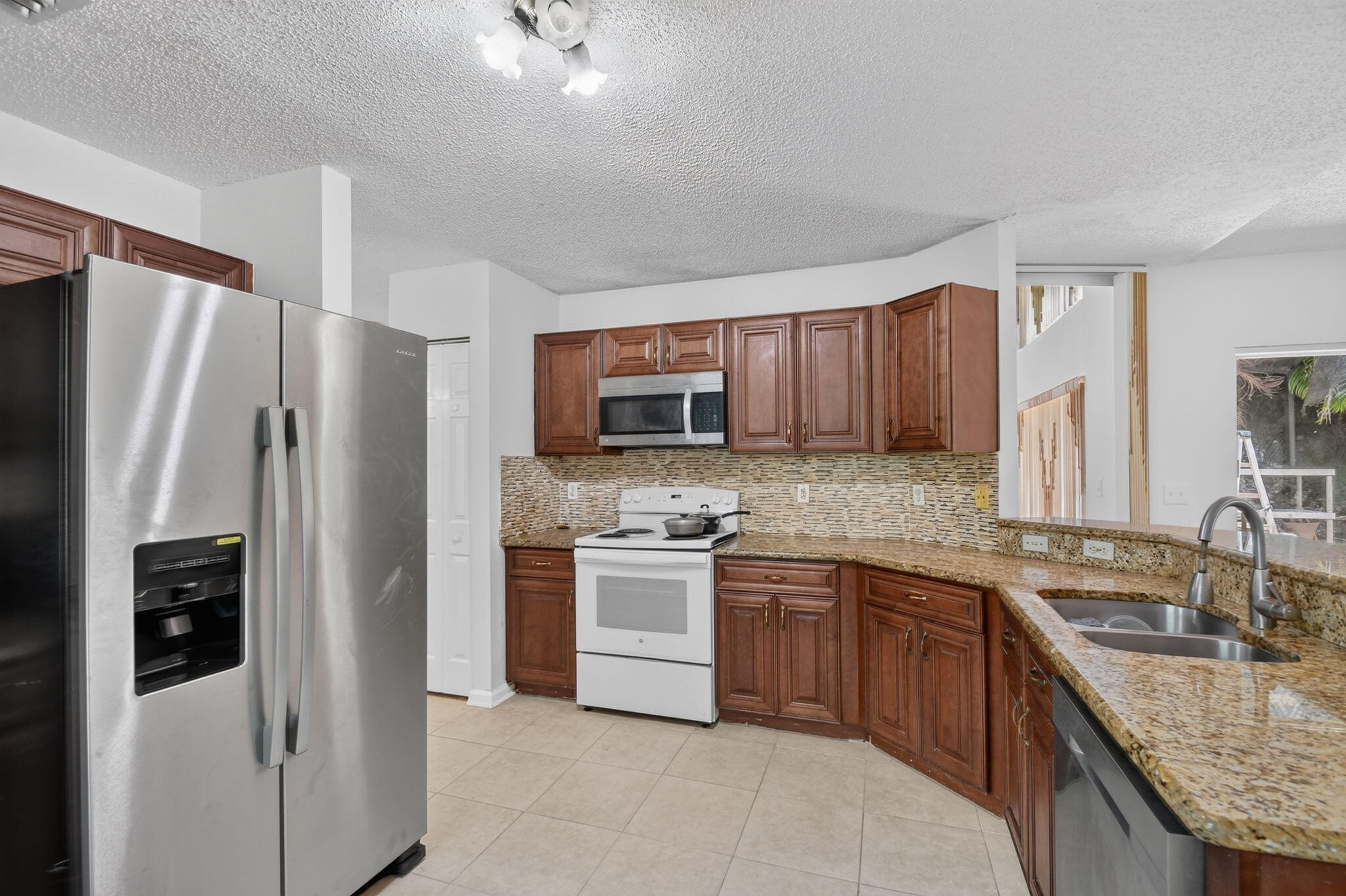 8332 Bermuda Sound Way Boynton Beach, FL 33436 - Photo 13 of 67 15-web-or-mls-DSC_5401