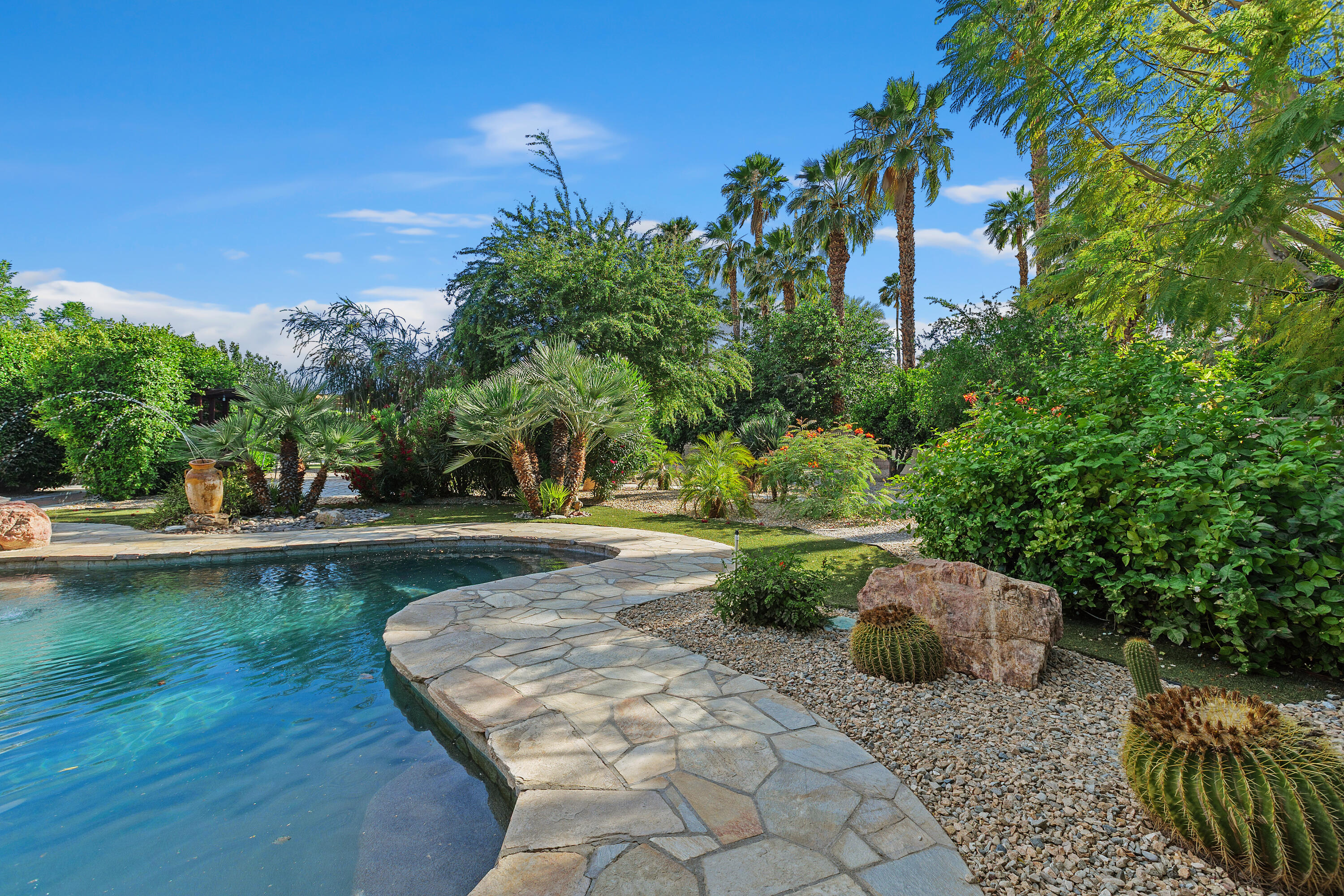 72114 Follansbee Road Rancho Mirage, CA 92270 - Photo 23 of 66 73_12065770_EI-185237-313