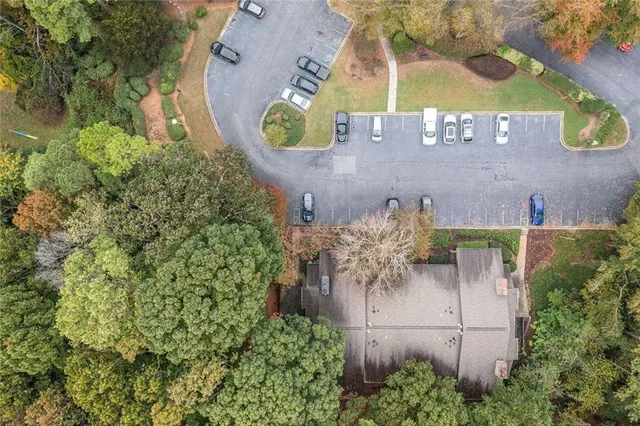 $270,000 | 1307 Cumberland Court Southeast, Smyrna, GA 30080