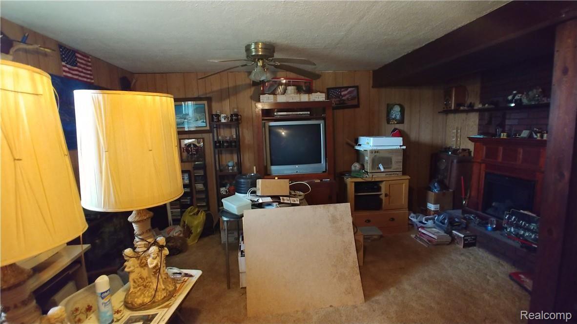 1530 Carleton Rockwood Road Carleton, MI 48117 - Photo 36 of 49 20181010_103525.jpg