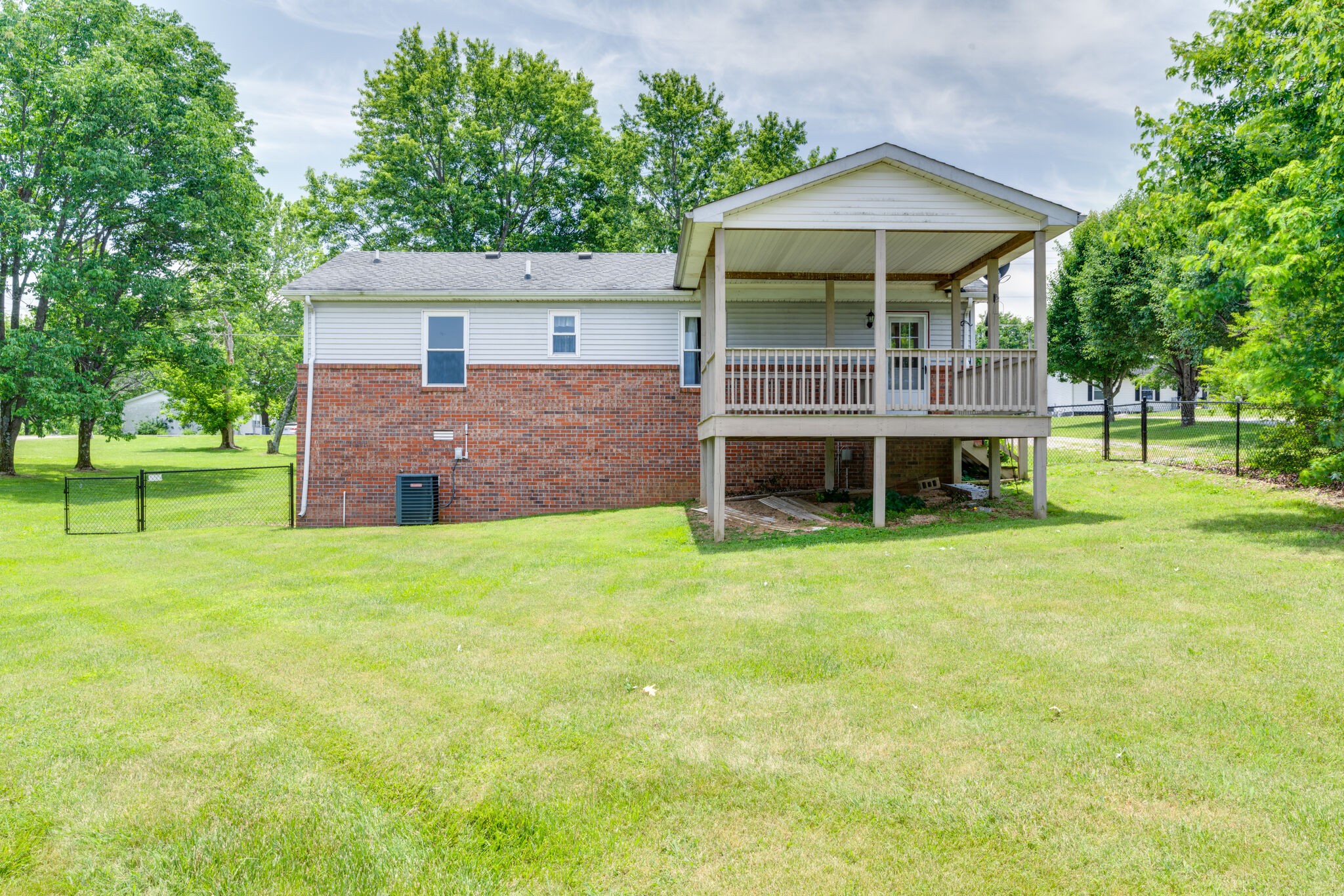 4752 Lahr Road Springfield, TN 37172 - Photo 27 of 27 a view of a house with a yard and sitting area