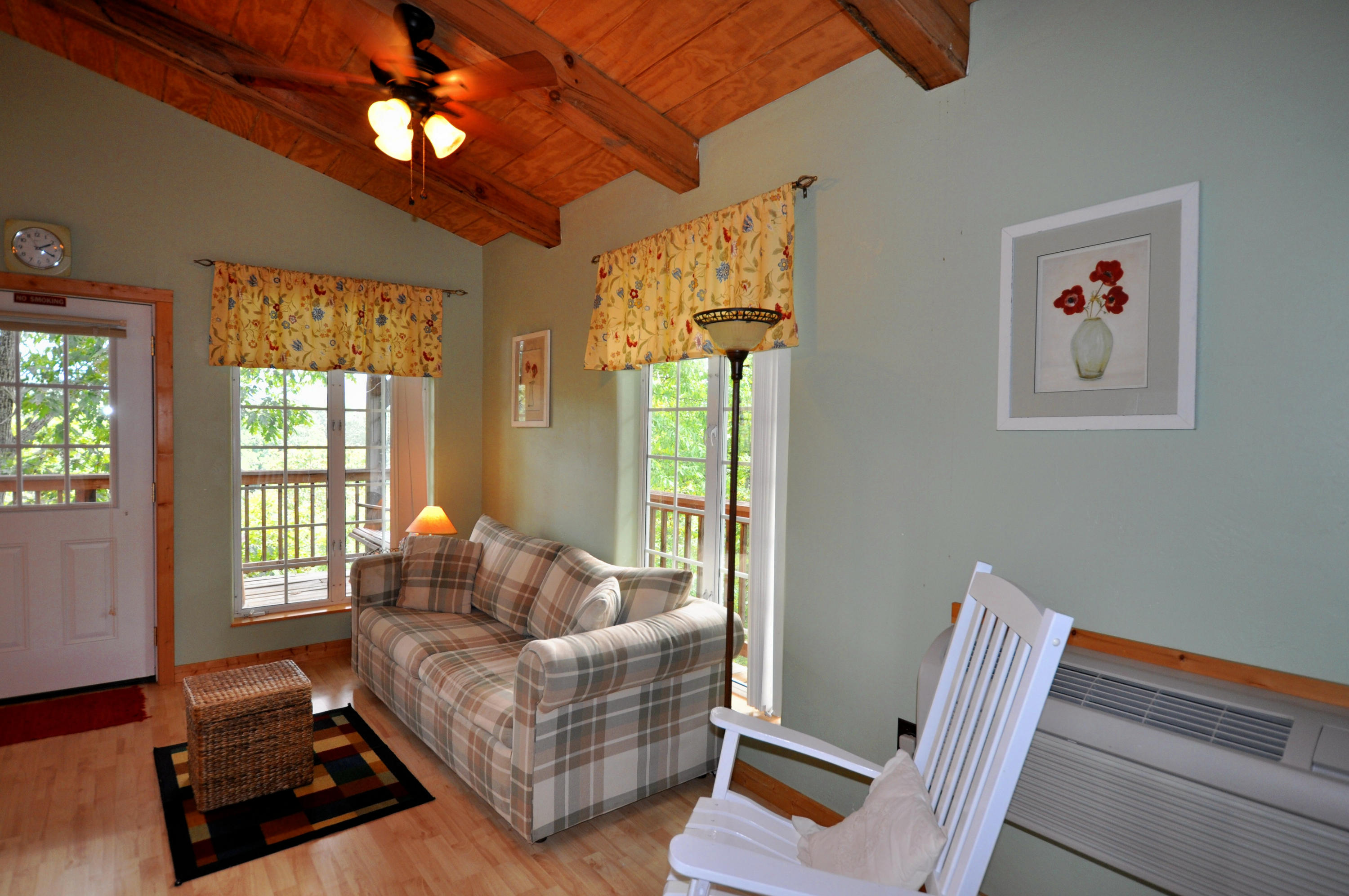735 Rudd Hollow Road Townsend, TN 37882 - Photo 21 of 34 Cabin one sitting area