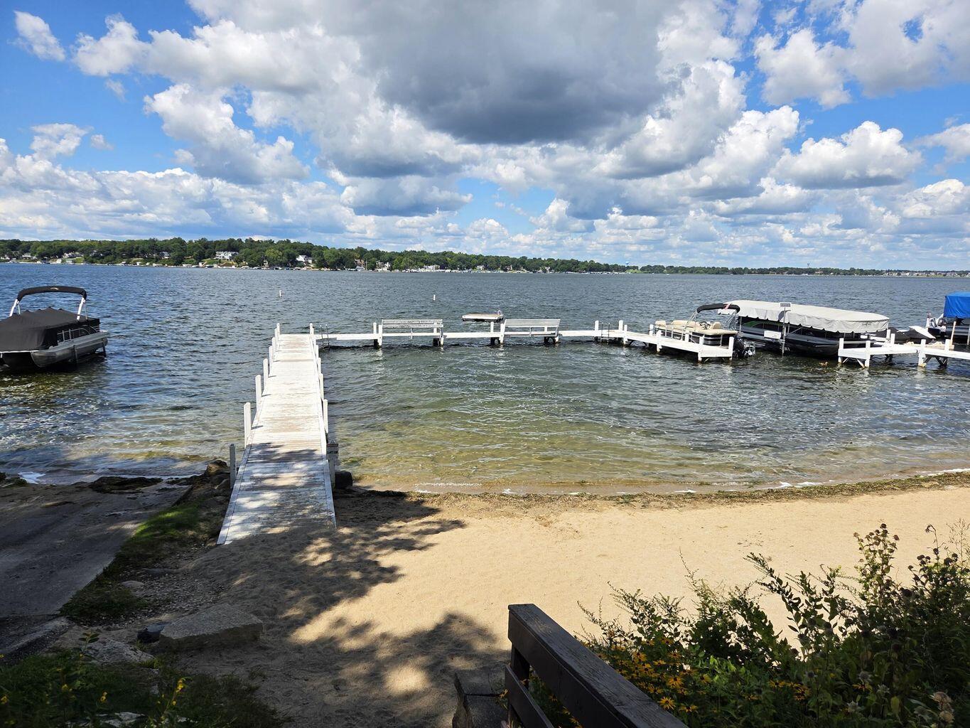 2816 Mabie Street Delavan, WI 53115 - Photo 2 of 26 20250826183718210921000000-o