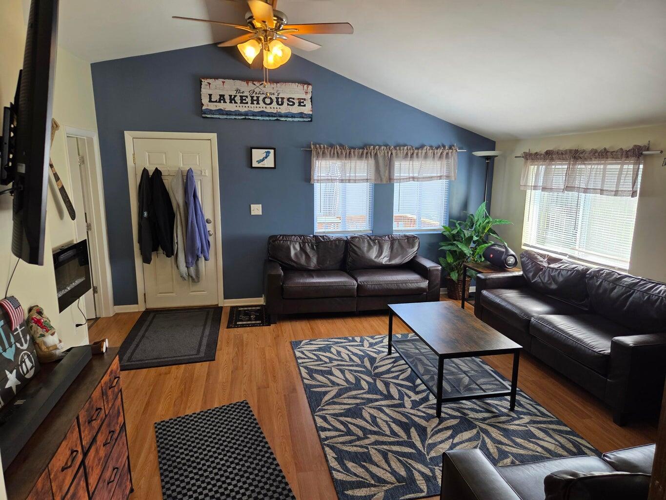 2816 Mabie Street Delavan, WI 53115 - Photo 5 of 26 20250826183812476785000000-o