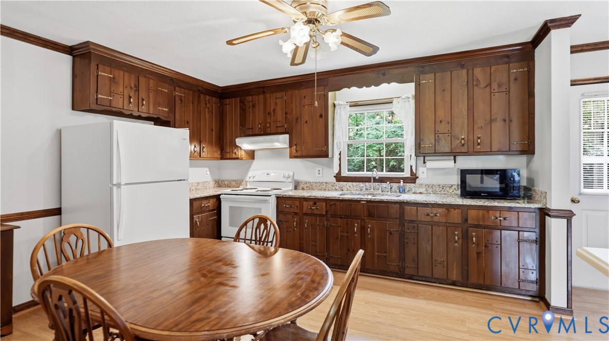 11146 Holly Berry Road Ashland, VA 23005 - Photo 8 of 32 Gallery Image 8